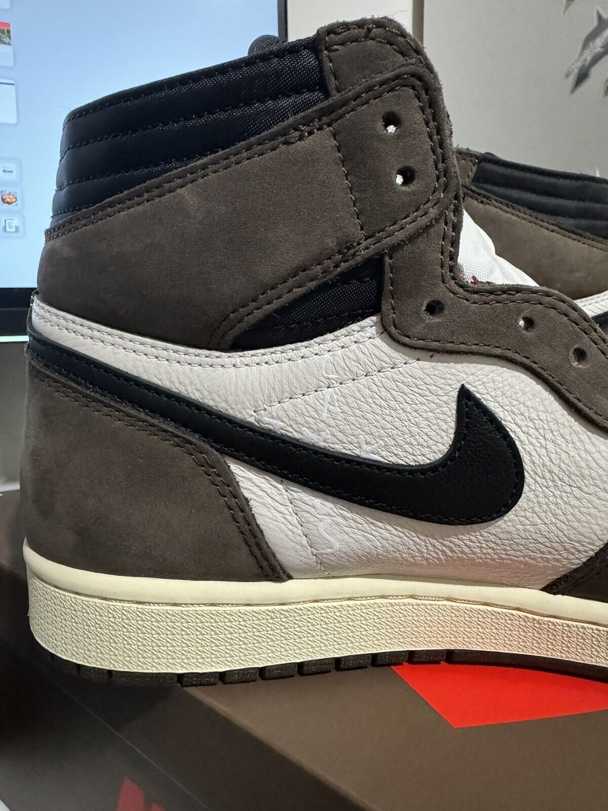  Travis Scott x Air Jordan 1 High OG TS SP review Michael Greenfield 02