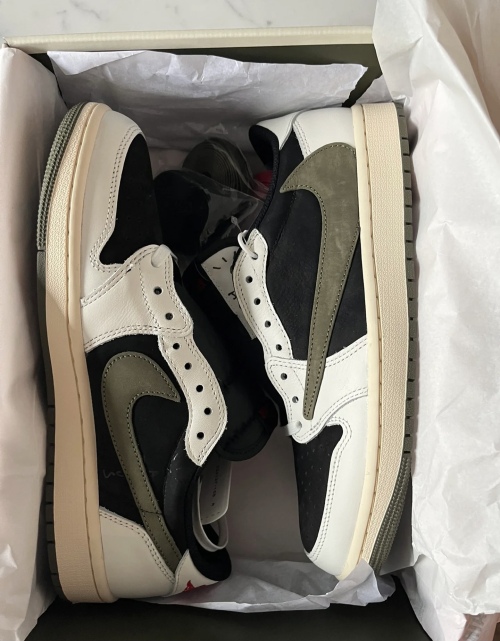 🔥 Travis Scott x Air Jordan 1 Low OG Olive review 