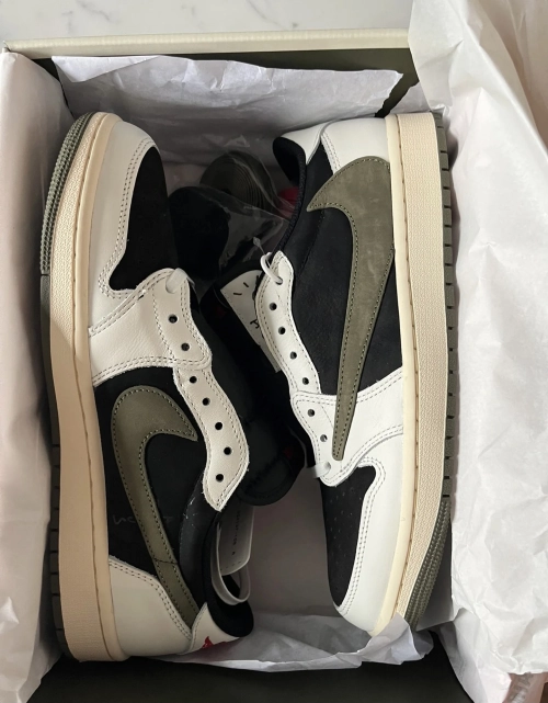 🔥 Travis Scott x Air Jordan 1 Low OG Olive review 