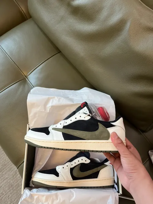 🔥 Travis Scott x Air Jordan 1 Low OG Olive review 