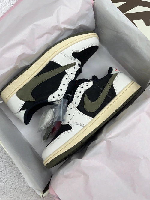 🔥 Travis Scott x Air Jordan 1 Low OG Olive review 