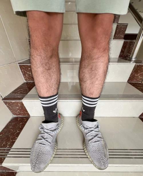 Adidas Yeezy Boost 350 V2 Tail Light review 