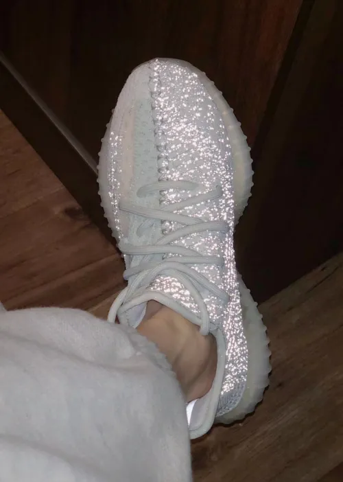 Adidas Yeezy Boost 350 V2 Cloud White Reflective review 