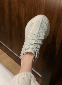 Adidas Yeezy Boost 350 V2 Cloud White Reflective review coco 02