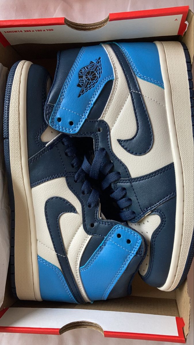 Fragment x Travis Scott x Air Jordan 1 High OG Military review Mike L 02