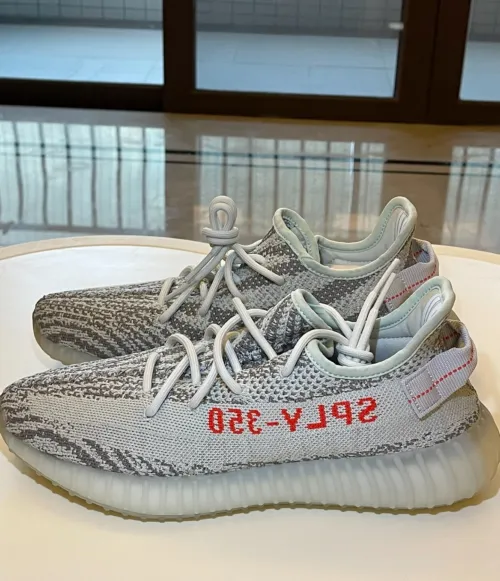 Adidas Yeezy Boost 350 V2 Blue Tint review 