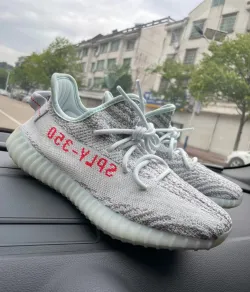 Adidas Yeezy Boost 350 V2 Blue Tint review raymond