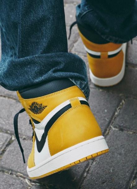  Air Jordan 1 High OG “Yellow Ochre” review Antony Mendola 01