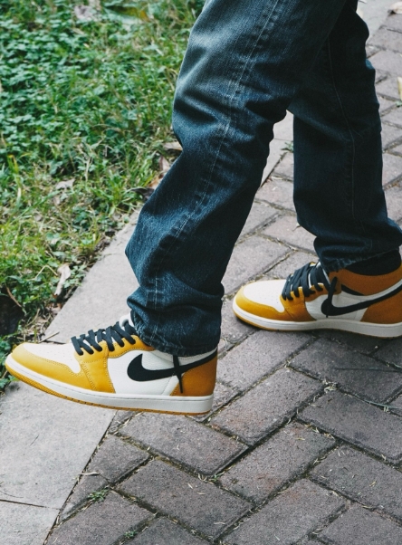  Air Jordan 1 High OG “Yellow Ochre” review Antony Mendola 02