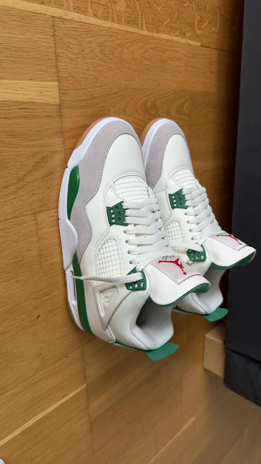 OG Batch Nike SB x Air Jordan 4 “Pine Green”Calaite review Eric kalume