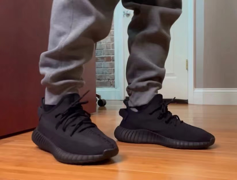 Adidas Yeezy Boost 350 V2 Cinder review stuffnie 03