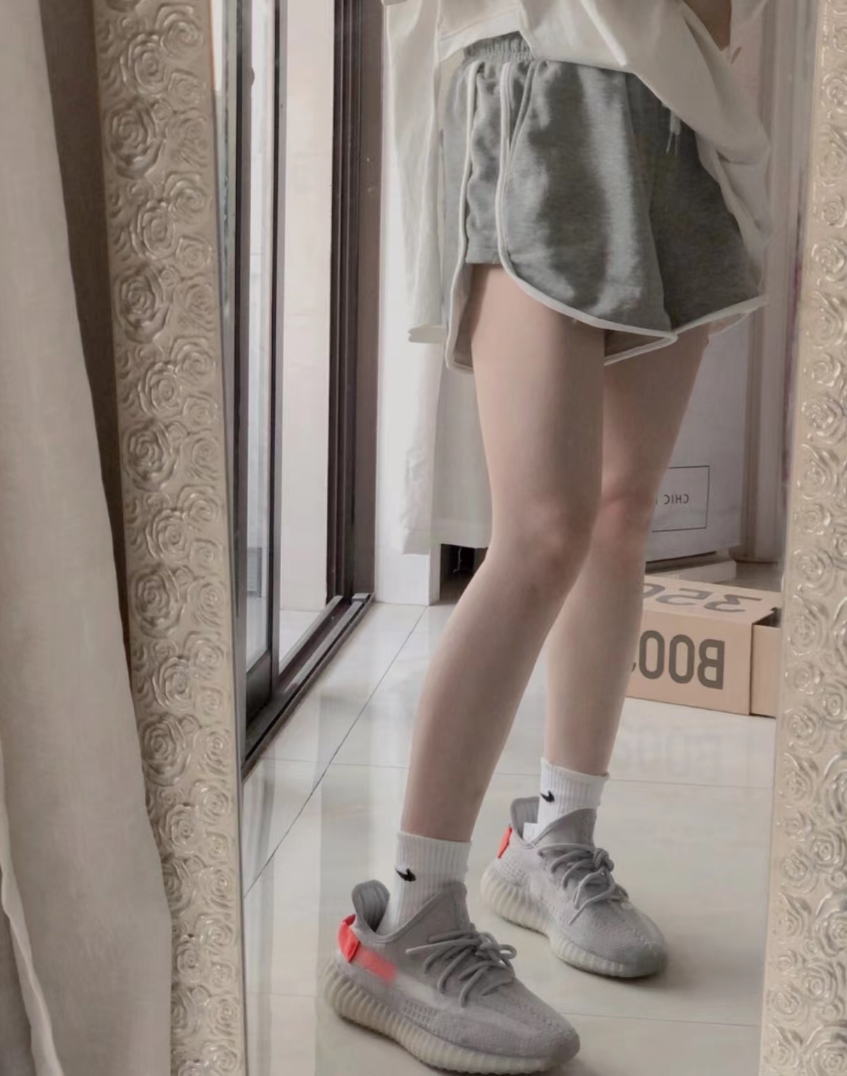 Adidas Yeezy Boost 350 V2 Tail Light review 0