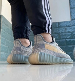 Adidas Yeezy Boost 350 V2 Israfil review Amide 02
