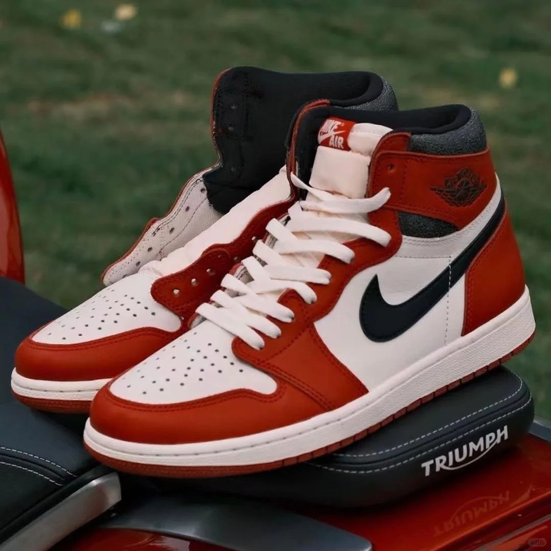 Air Jordan 1 High OG Chicago Reimagined review Eric H 01
