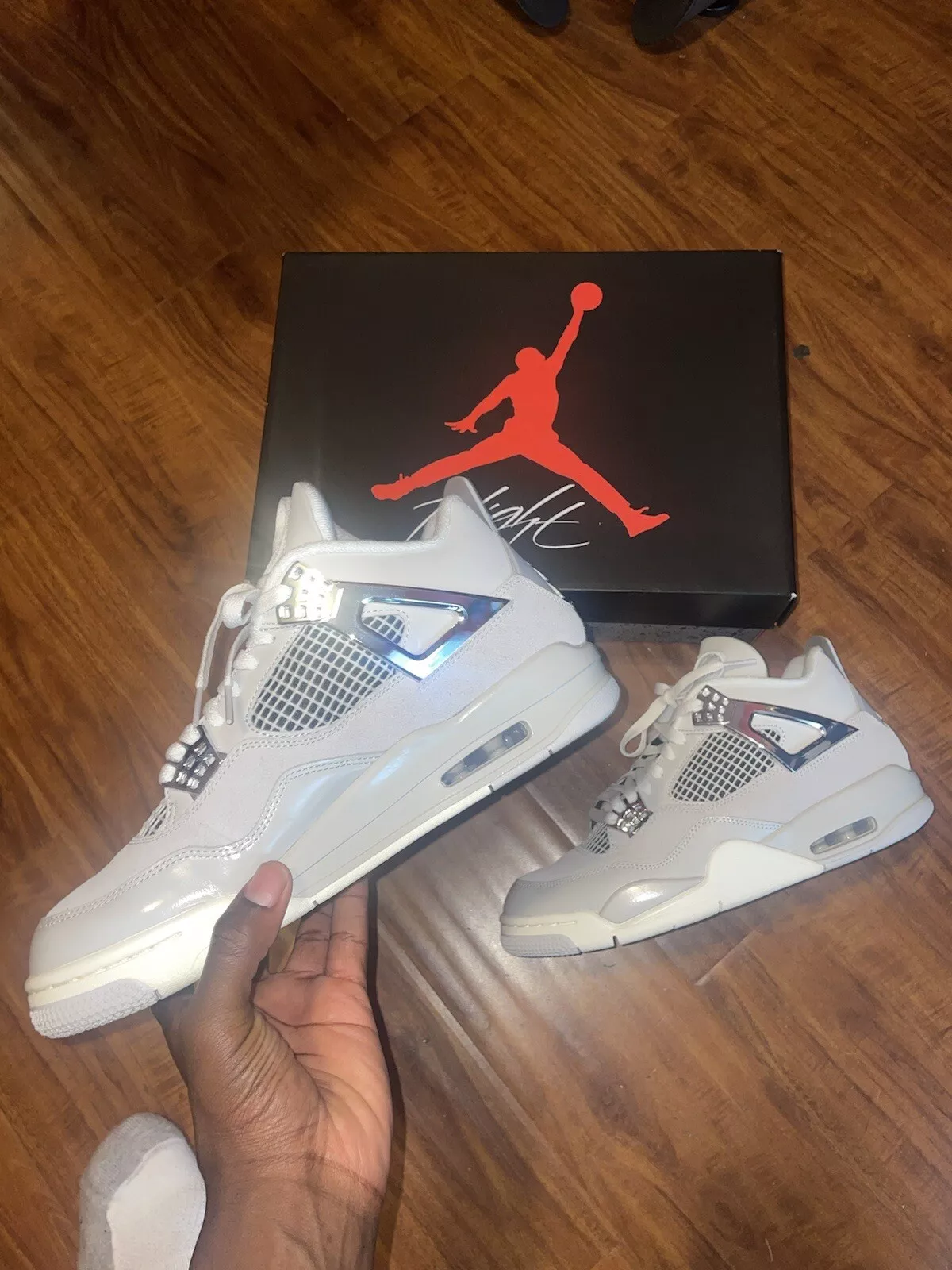DJ Batch Air Jordan 4 WMNS “Frozen Moments” review Tara P 01