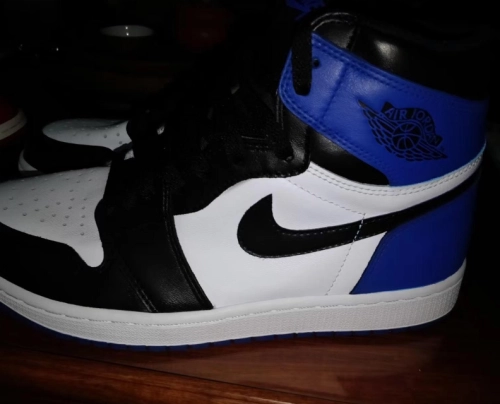 Air Jordan 1 Retro High OG x Fragment Design review 