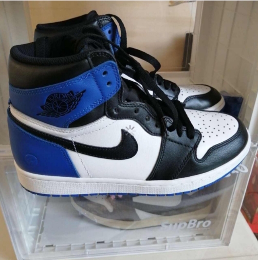 Air Jordan 1 Retro High OG x Fragment Design review Frank 01