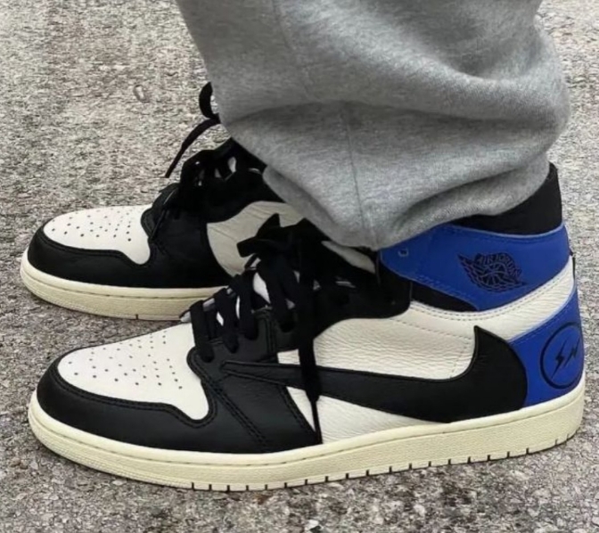 Air Jordan 1 Retro High OG x Fragment Design review Frank 05