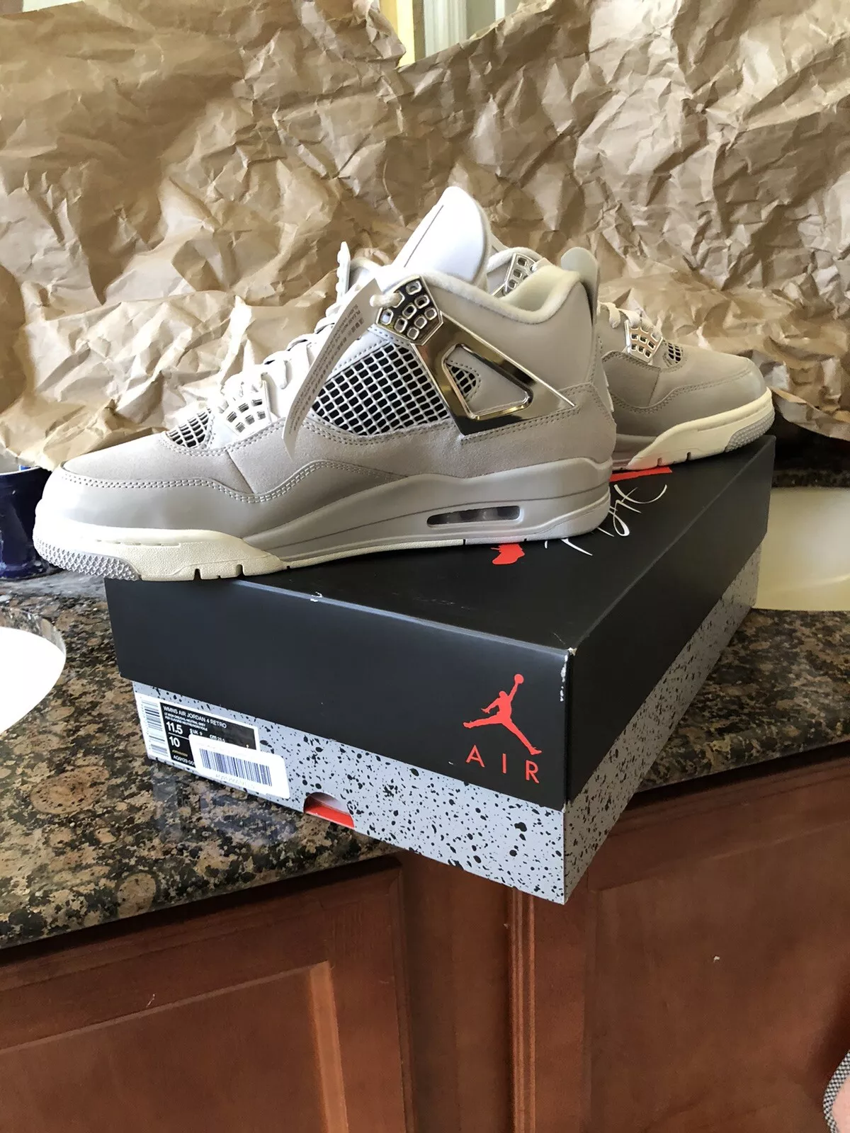 Q4 Batch  Air Jordan 4 WMNS “Frozen Moments” review Luz Alvarado 02