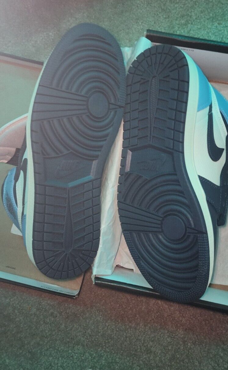 Air Jordan 1 High Obsidian review Aaron 01