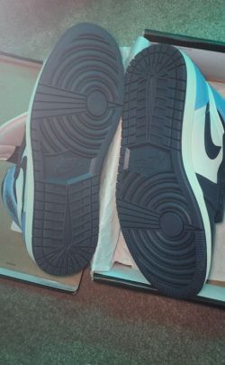 Air Jordan 1 High Obsidian review Aaron 01