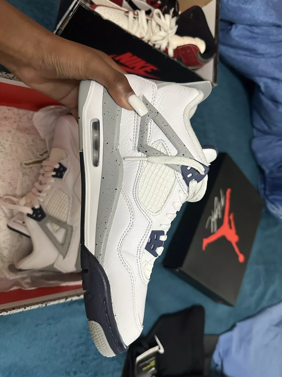 Q4 Batch Air Jordan 4 Retro Midnight Navy review Ema J 01