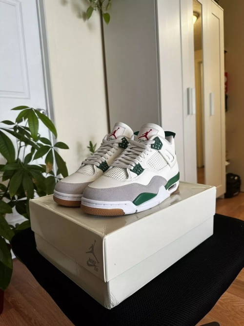 Q4 Batch Nike SB x Air Jordan 4 “Pine Green”Calaite review 