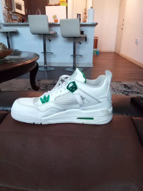 Q4 Batch Nike SB x Air Jordan 4 “Pine Green”Calaite review 
