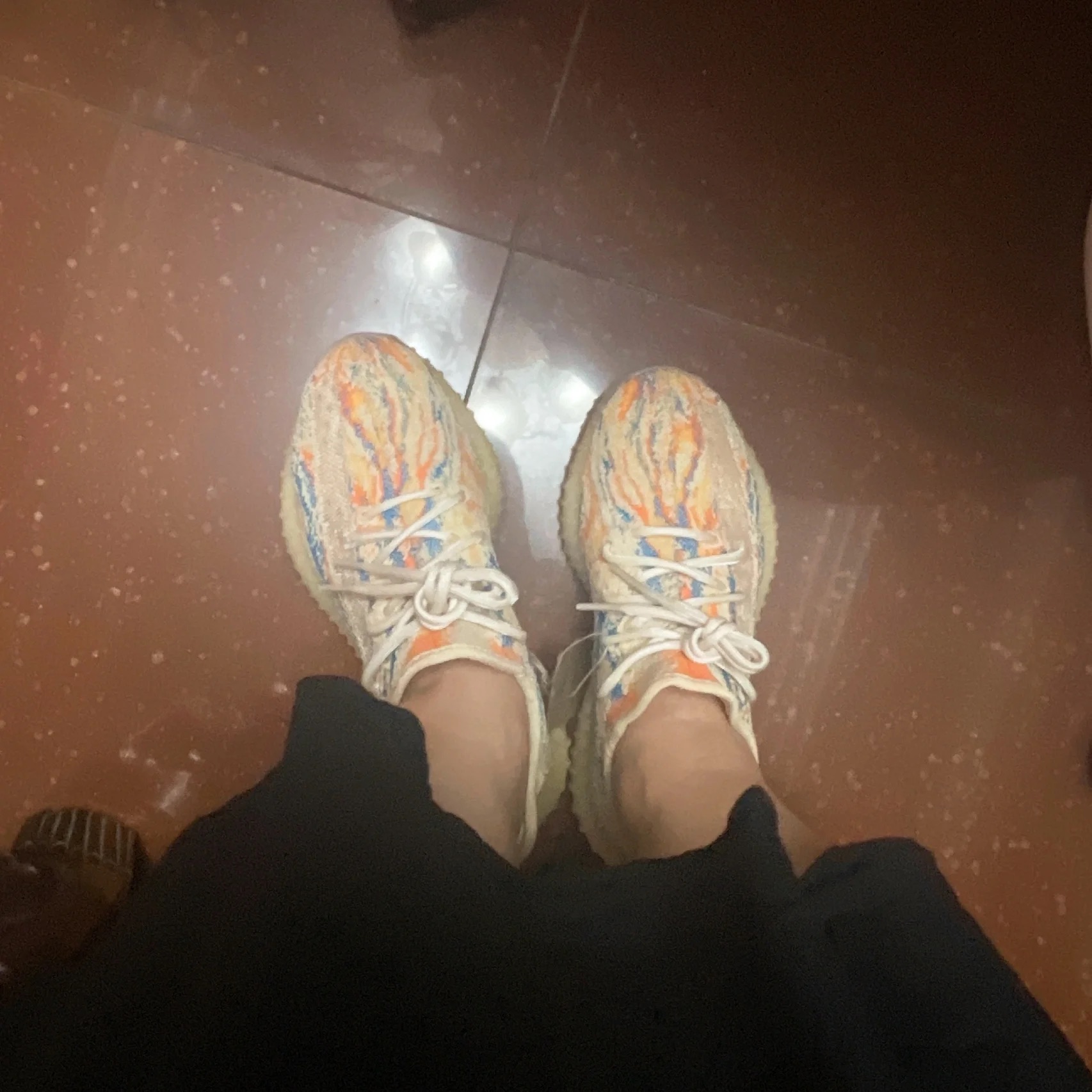 OG 350 V2 Adidas Yeezy Boost 350 V2 MX Oat review André Le Comte 01