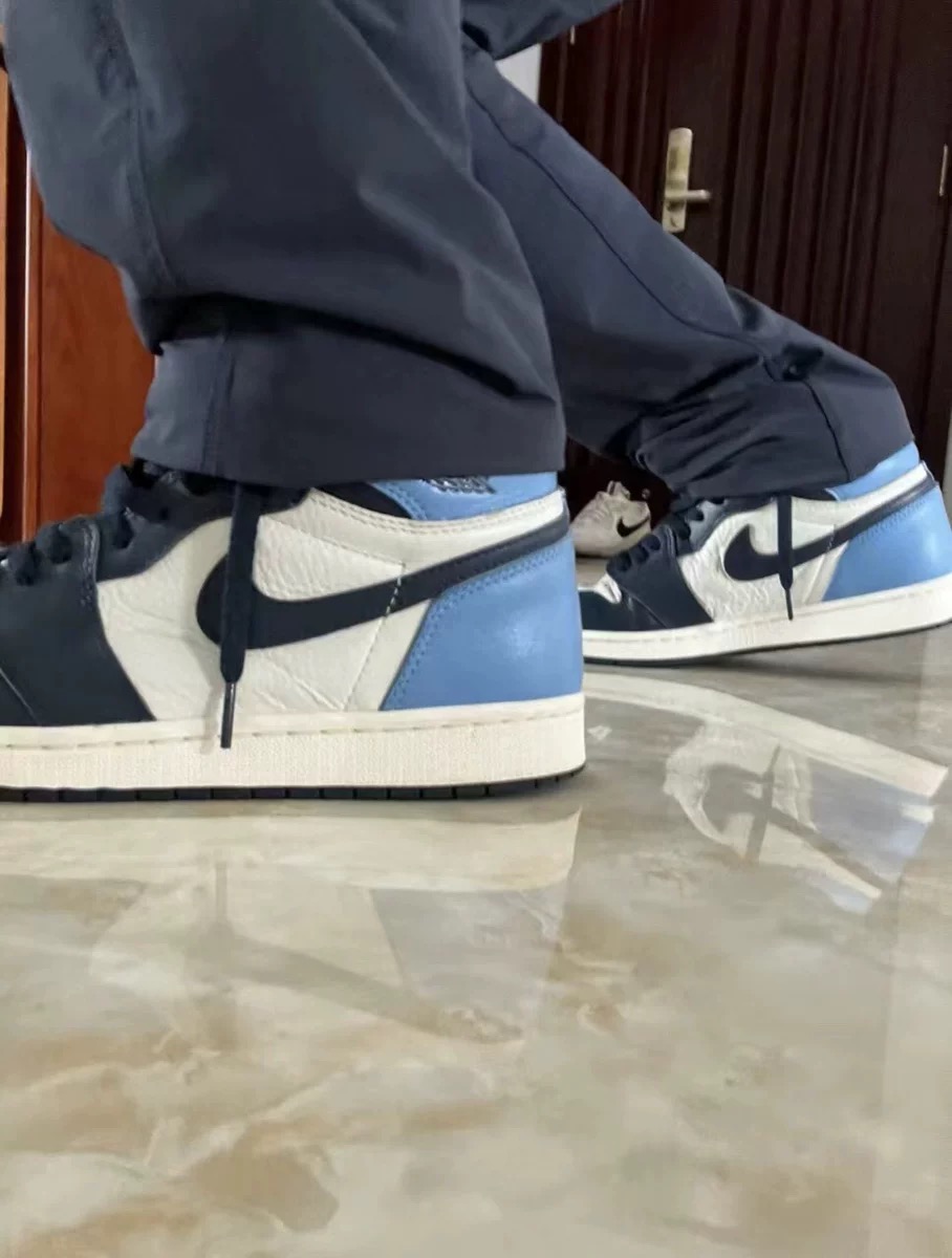Air Jordan 1 Retro High OG Obsidian University Blue review Sijgo 02