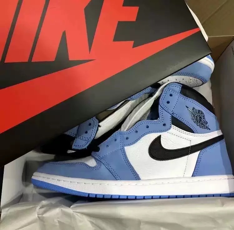 Air Jordan 1 Retro High OG Obsidian University Blue review Jim