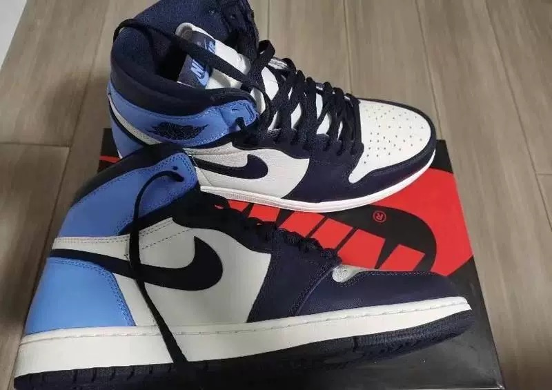 Air Jordan 1 Retro High OG Obsidian University Blue review Aiden 01