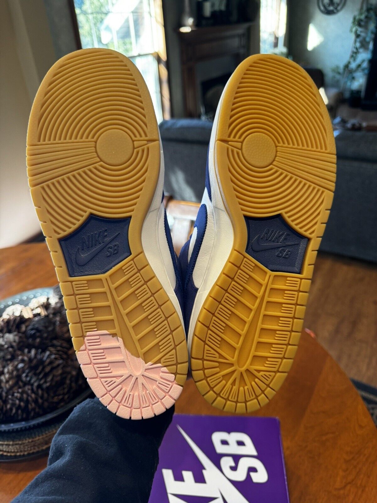 LF  Nike SB Dunk Low Los Angeles Dodgers review Helen Atchley 02