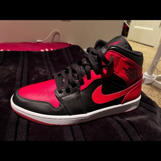 Air Jordan 1 High 'Banned' review Wodn
