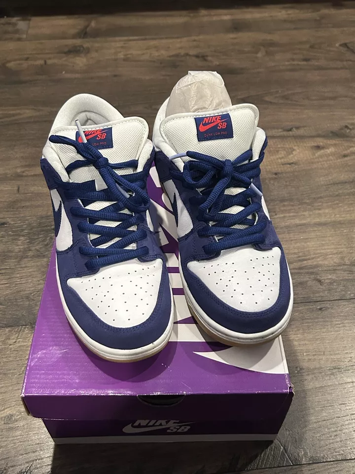 LF  Nike SB Dunk Low Los Angeles Dodgers review Katrina 01