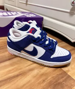 LF  Nike SB Dunk Low Los Angeles Dodgers review Helen Atchley 02