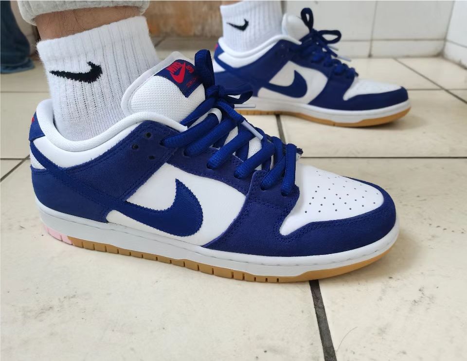 LF  Nike SB Dunk Low Los Angeles Dodgers review Denise Johnson