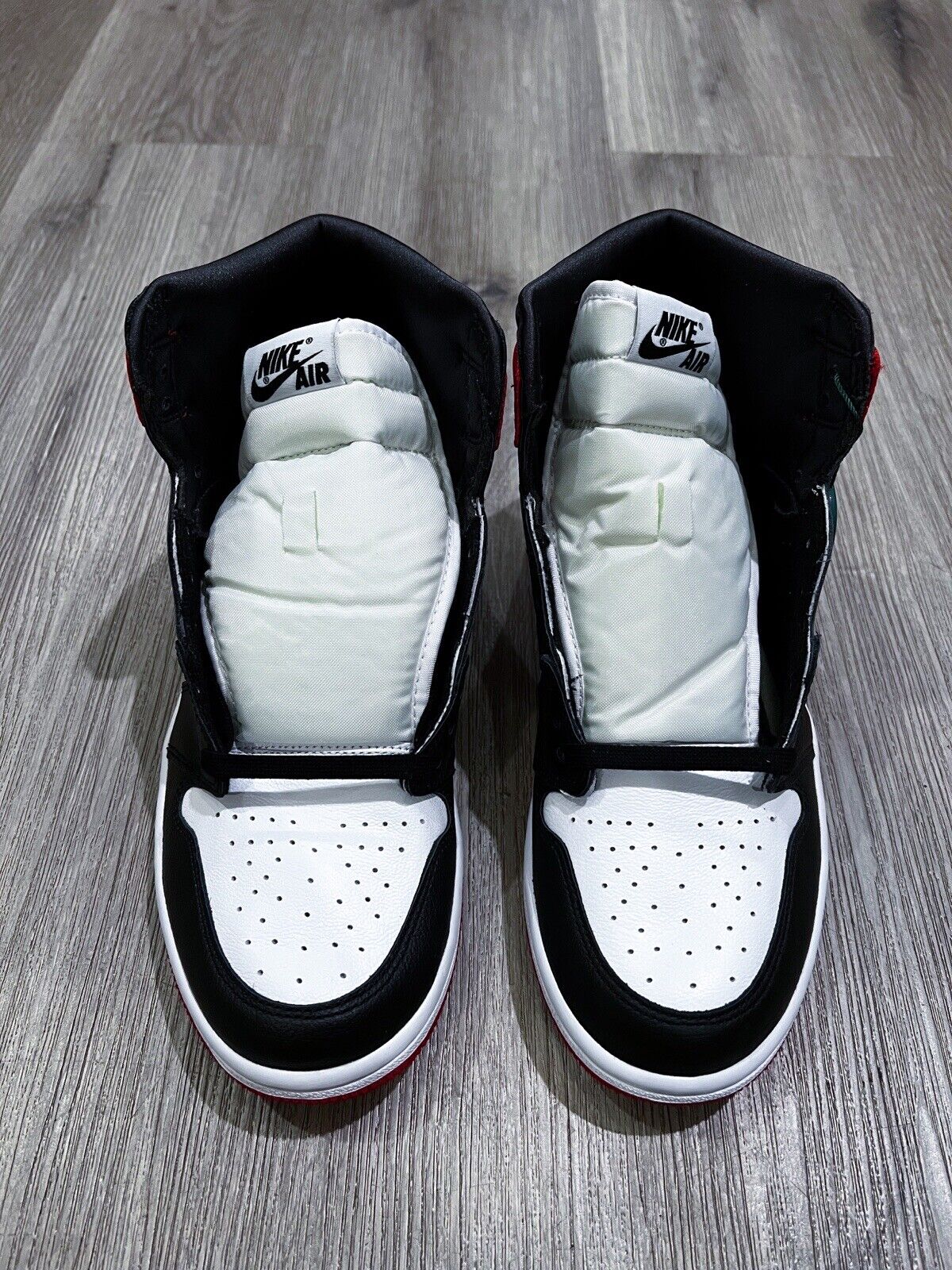 Air Jordan 1 OG High 'Black Toe' review Nudgbe 02