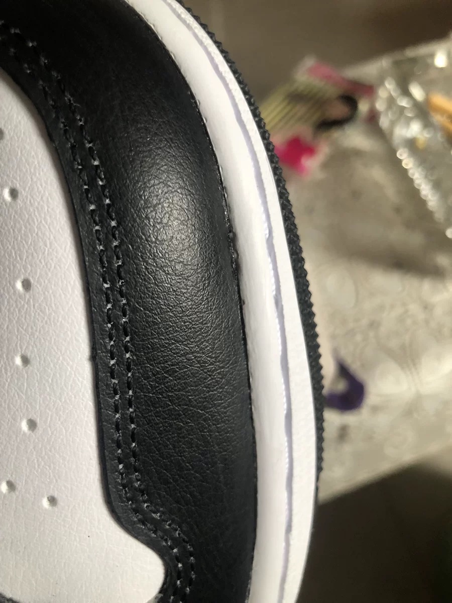 Air Jordan 1 Retro High OG Black White review Mooney 01