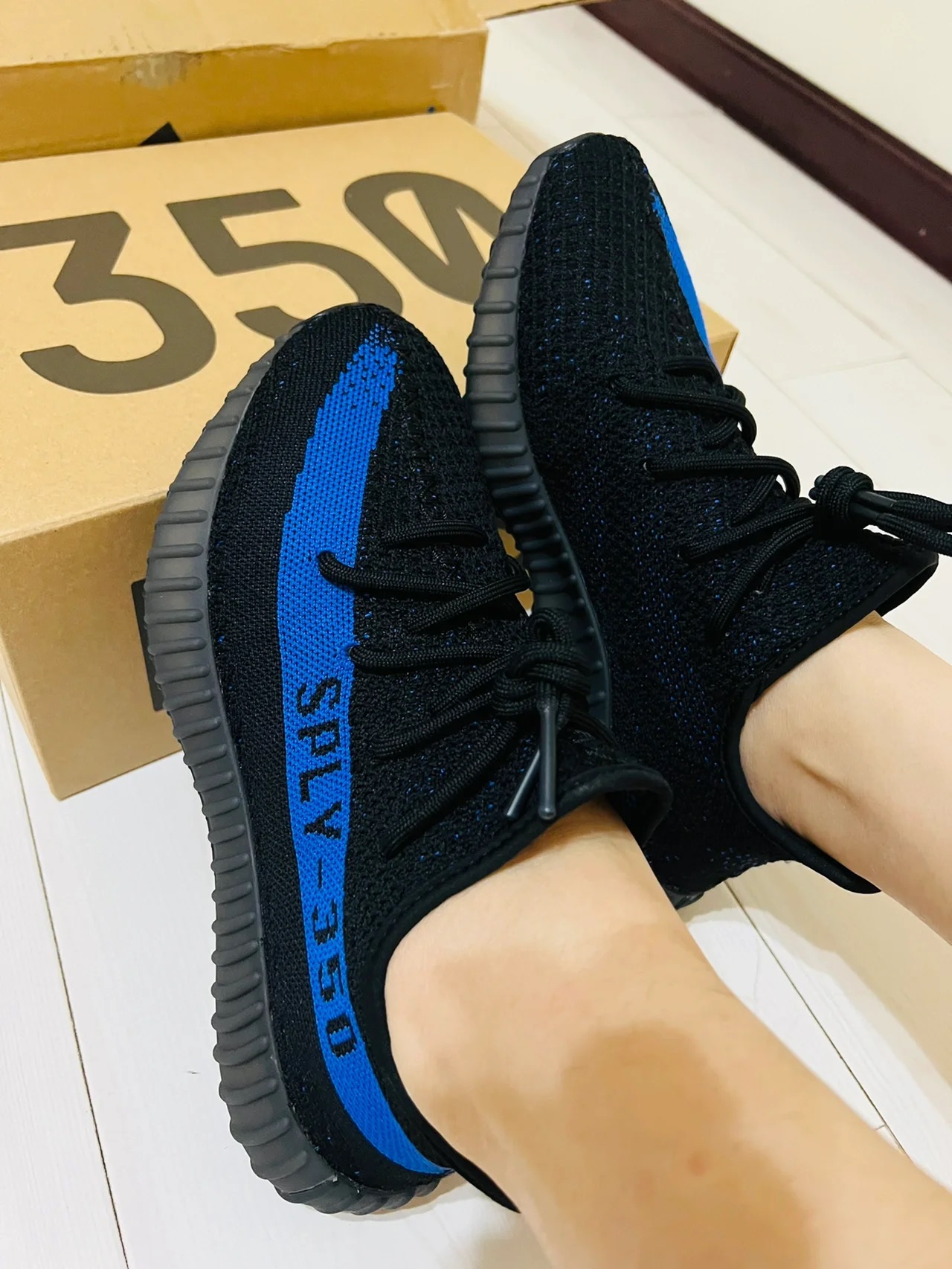 OG 350 V2 Adidas Yeezy Boost 350 V2 Black Blue review Rachel Holmes 03