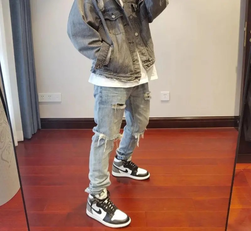 Air Jordan 1 Retro High OG Dark Mocha review Boab 02