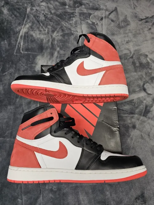 AIR JORDAN 1 RETRO HIGH OG 