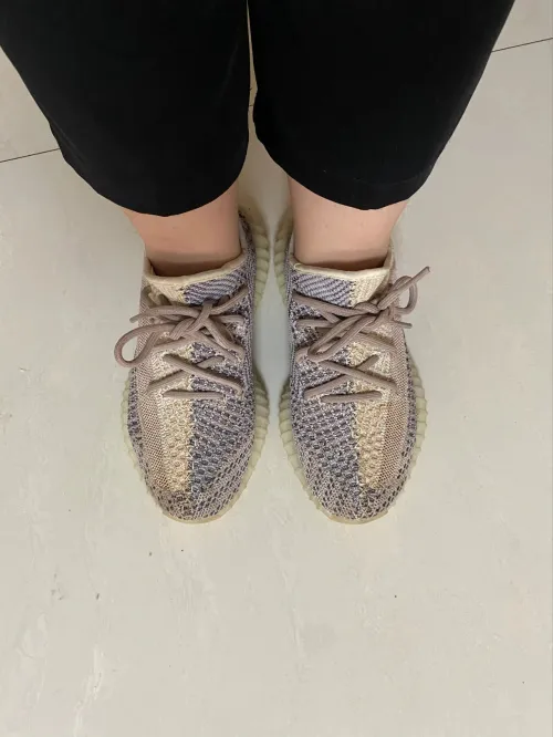 OG Adidas Yeezy Boost 350 V2 “Ashpea” review 