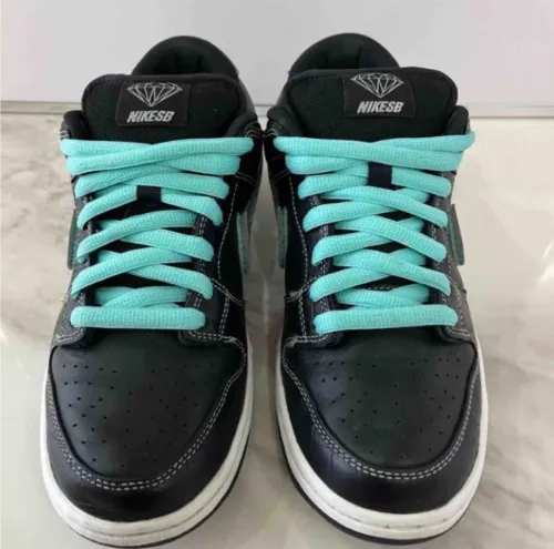 LF  Nike SB Dunk Low Pro OG QS “Black Diamond” review 