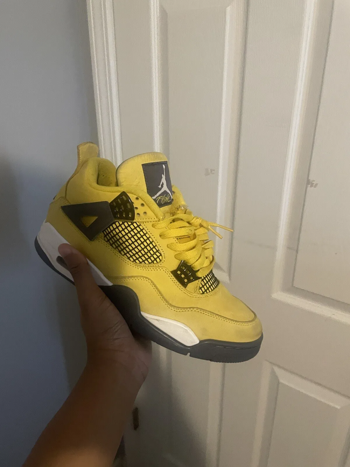Q4 Batch Air Jordan 4 Retro LS Lightning review J.C.L.B
