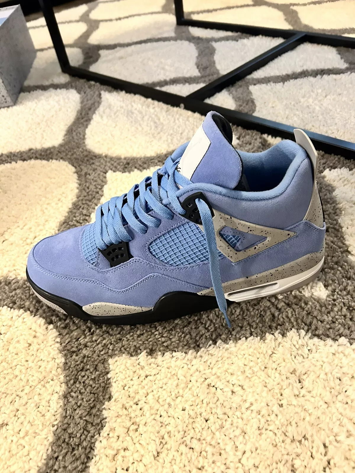 Q4 Batch Air Jordan 4 SE University Blue review EWebb 02