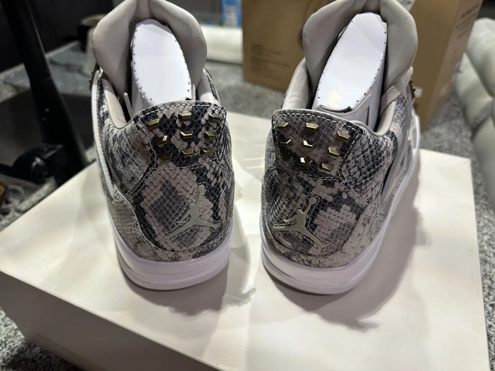 Q4 Batch Air Jordan 4 Premium “Snakeskin” review Cath 02