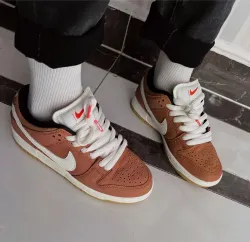 LF Nike SB Dunk Low Pro Iso DK Russet Sail review Susie