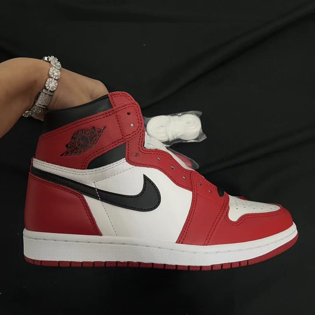 OG Air Jordan 1 High OG Chicago review Ruby