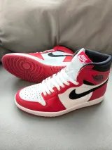 OG Air Jordan 1 High OG Chicago review Tess 01
